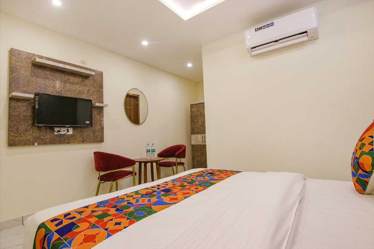 Fabhotel Meridian Inn Mohali Buitenkant foto