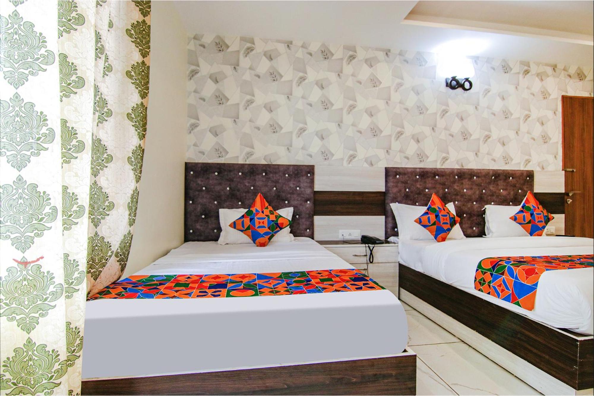 Fabhotel Meridian Inn Mohali Buitenkant foto